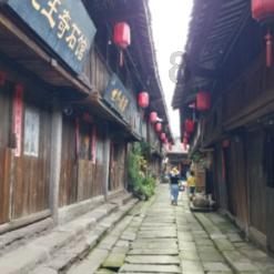 男生发黑心表情女生该怎么回复？游戏画面